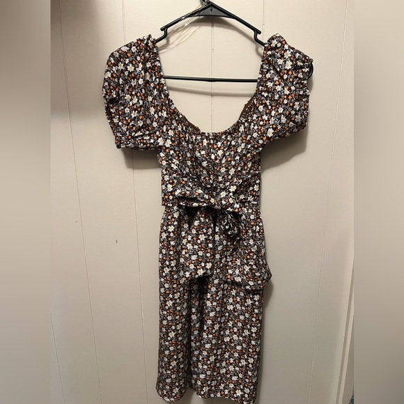 Peasant style dress - Picture 2 of 4